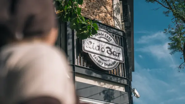 f2 lido bar
